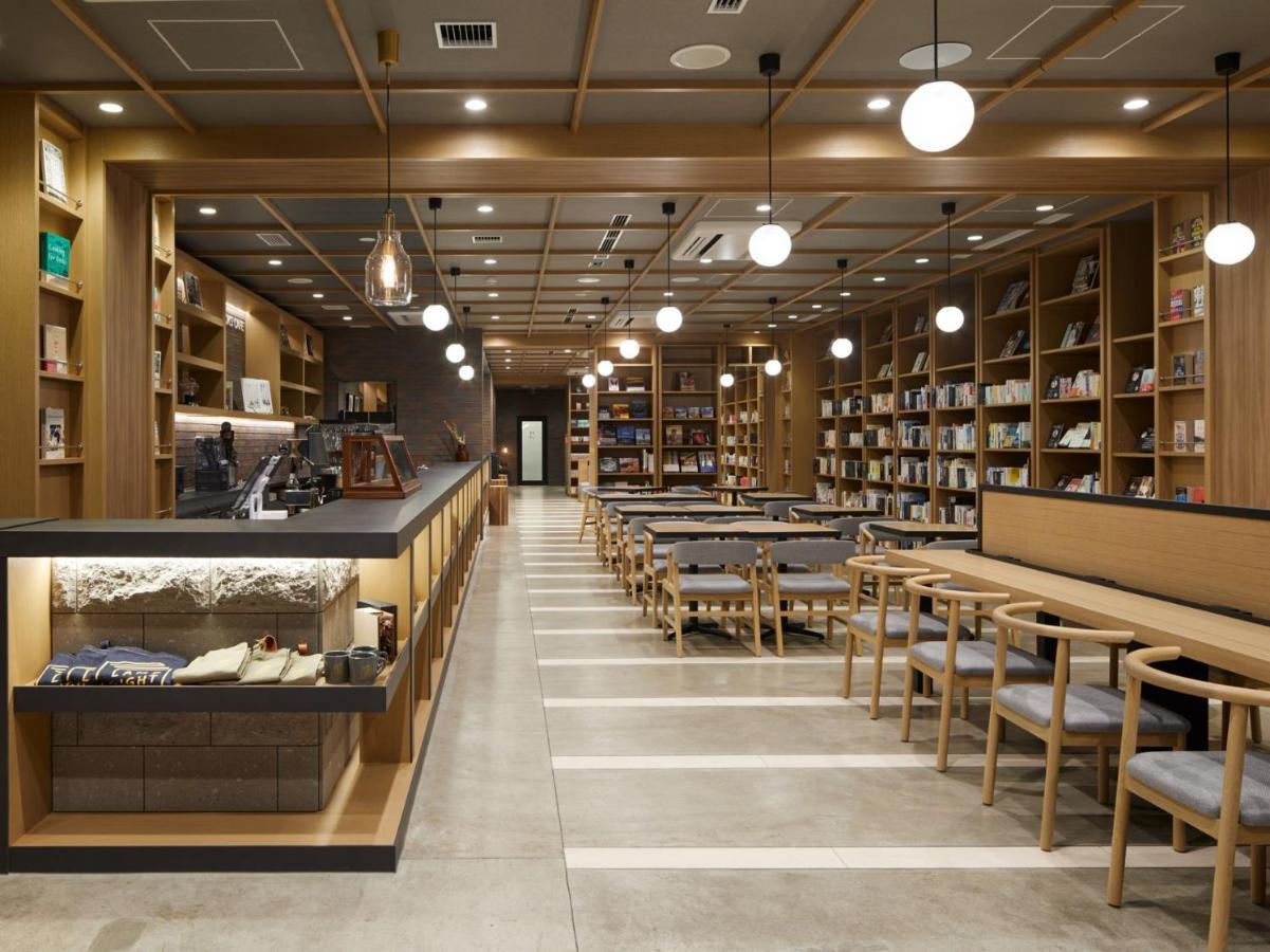 Lamp Light Books Hotel Sapporo Exterior foto