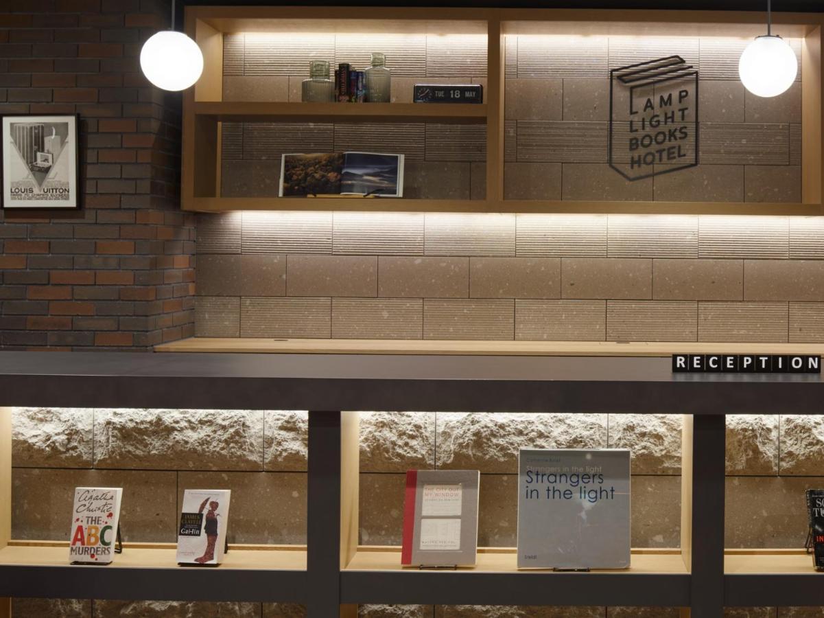 Lamp Light Books Hotel Sapporo Exterior foto